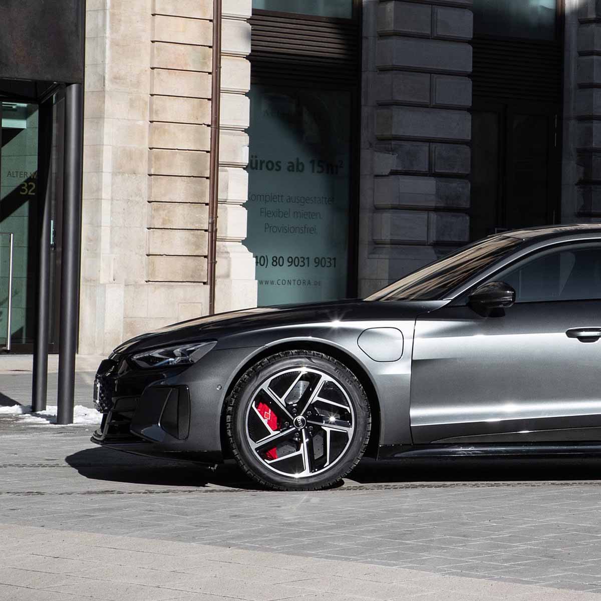 Luna Audi Daytona Grey Z7S