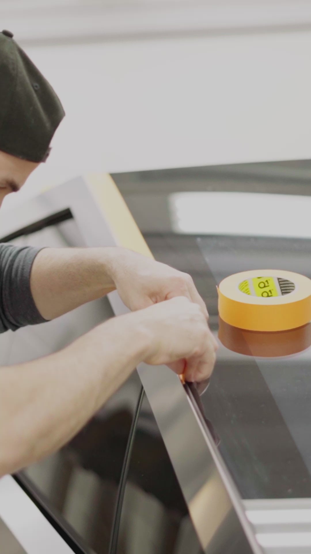 Load video: Q1® Ultimate Masking Tape | Rolls